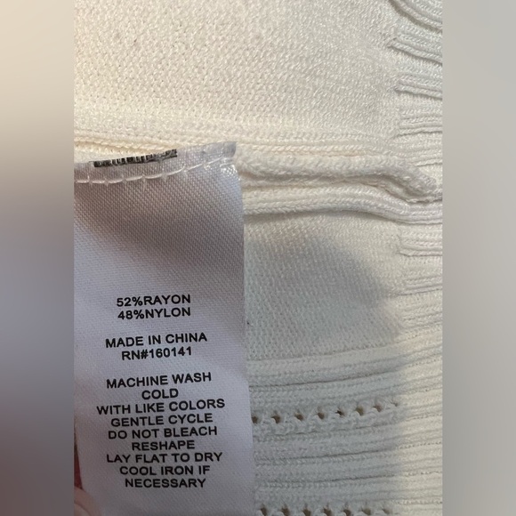 89th & Madison Off-White Tank Sweater Women’s Size Small - Picture 6 of 7